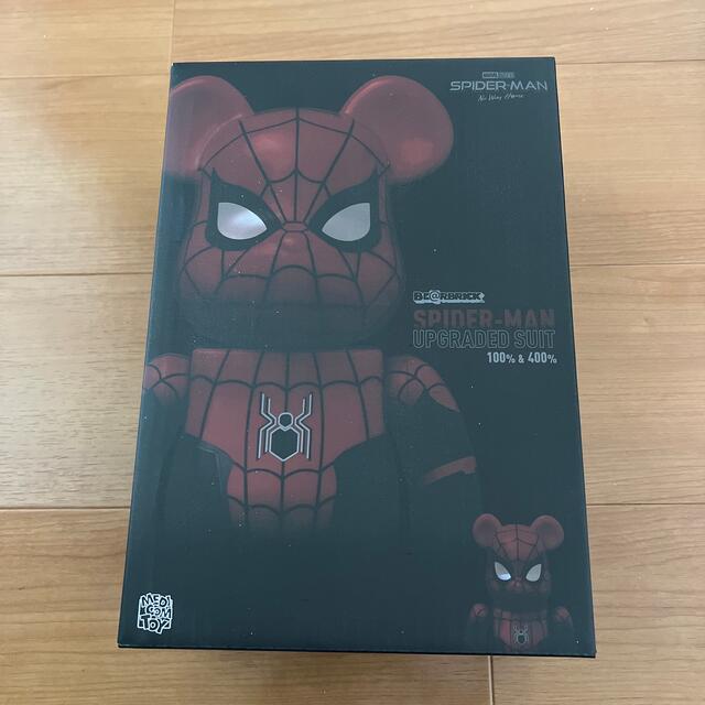 MARVEL - スパイダーマンBE@RBRICK UPGRADED SUIT 100%&400%の通販 by ...