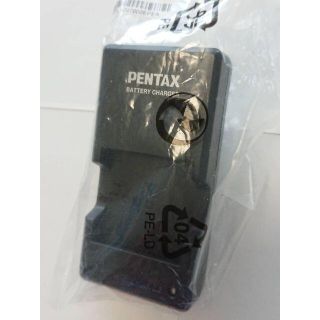 ペンタックス(PENTAX)の【未使用品】ペンタックス PENTAX バッテリー充電器キット D-BC122J(その他)