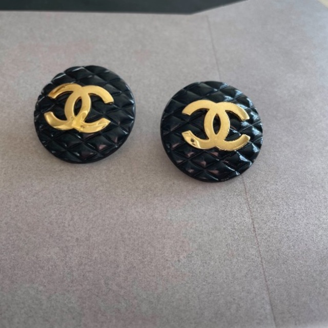 CHANEL イヤリング