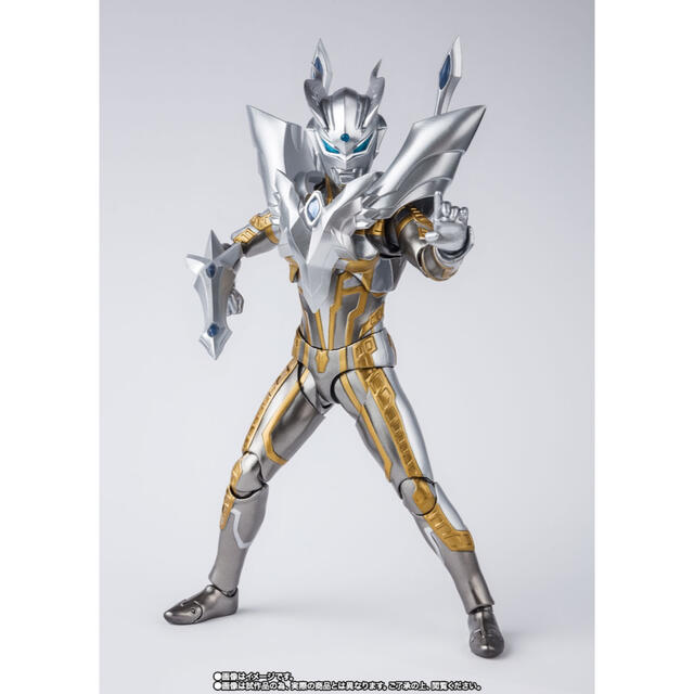 BANDAI(バンダイ)のS.H.フィギュアーツ ウルティメイトシャイニングウルトラマンゼロ エンタメ/ホビーのフィギュア(アニメ/ゲーム)の商品写真