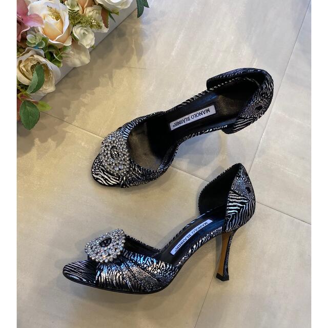 マロノブラニク　Manolo Blahnik  ビジューパンプスレディース