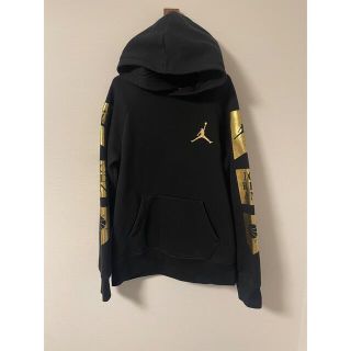 ナイキ(NIKE)のNIKE AIR JORDAN JUMPMAN ロゴパーカー　110-116cm(Tシャツ/カットソー)