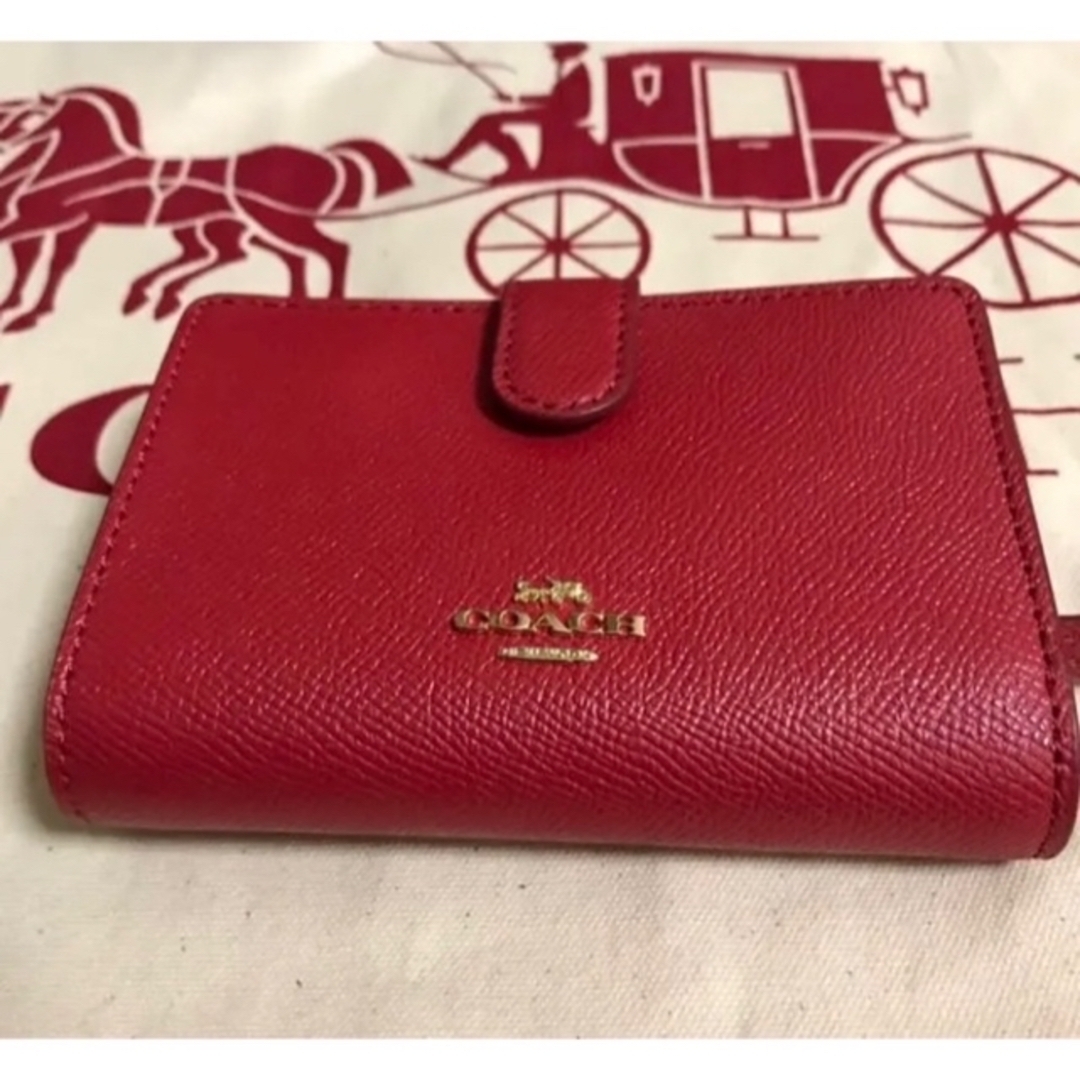 COACH(コーチ)のコーチ　2022福袋　レッド　財布　1点のみ レディースのバッグ(トートバッグ)の商品写真