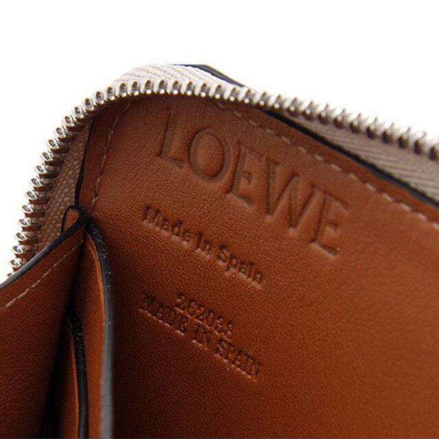 LOEWE(ロエベ)のロエベ　長財布　財布　ウォレット レディースのファッション小物(財布)の商品写真