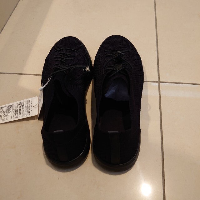 UNIQLO(ユニクロ)のユニクロ スニーカー黒(26.5cm) メンズの靴/シューズ(スニーカー)の商品写真