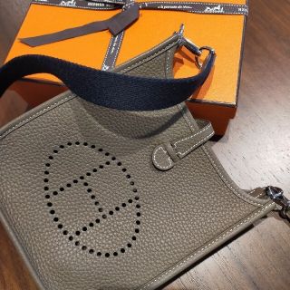 エルメス(Hermes)のHERMES　エルメス　エヴリン　TPM　エトゥープ(ショルダーバッグ)