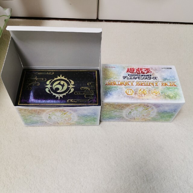 遊戯王シークレットシャイニーボックス　SECRET SHINY BOX 遊戯王