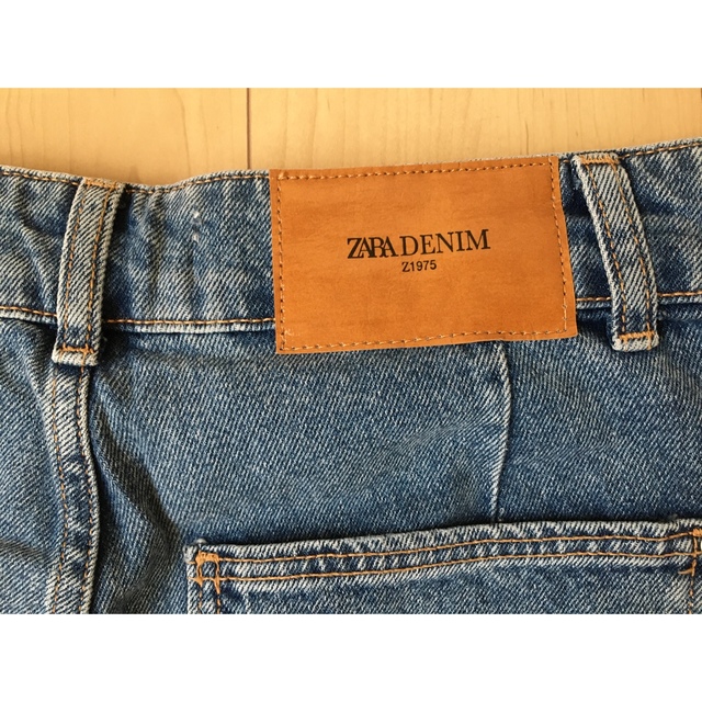 ZARA(ザラ)のザラ　ZARA ワイドデニムパンツ　マリン　ボタンフライ　42　LL レディースのパンツ(デニム/ジーンズ)の商品写真