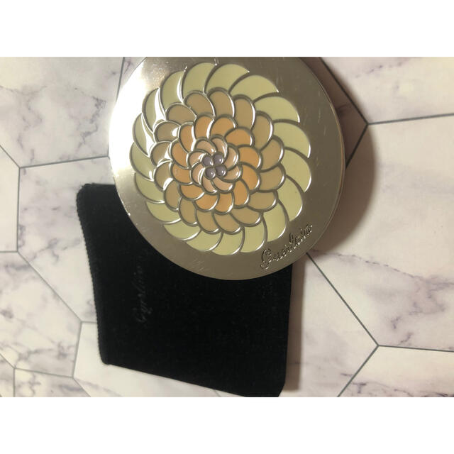 GUERLAIN(ゲラン)のゲラン　ノベルティ　ミラー レディースのファッション小物(ミラー)の商品写真