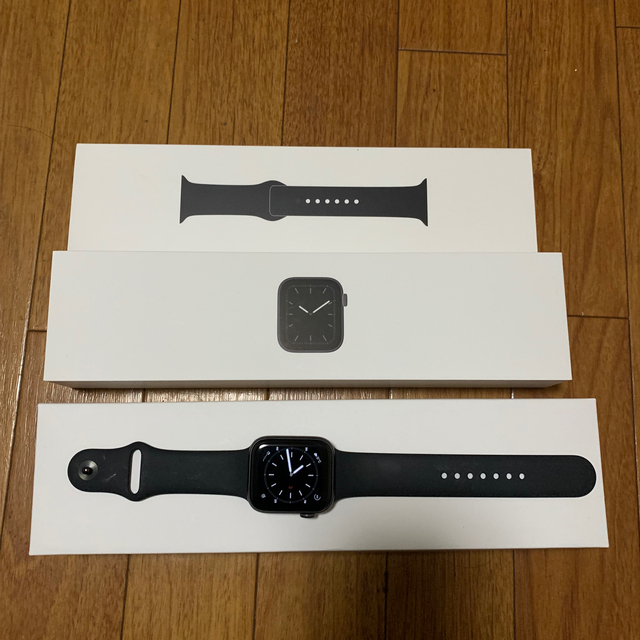 apple watch series 5 44mm  gpsモデル