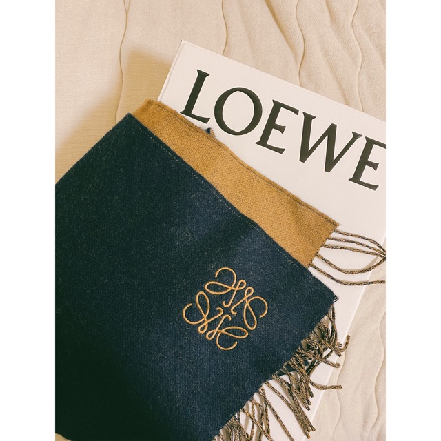 レディースLOEWE 新品バイカラーストール（ウールカシミヤ）　NAVY&BROWN