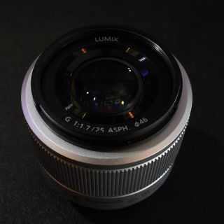 パナソニック(Panasonic)のLUMIX G 25mm / F1.7 ASPH.(レンズ(単焦点))