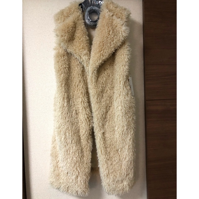 リバーシブルタイプ THINKFUR Curly Eco Fur Vest エコファーベストS