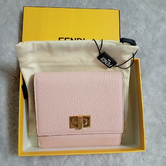 FENDI - フェンディ 財布の通販 by caron.shop｜フェンディならラクマ