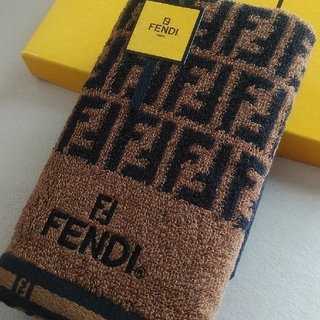 FENDI - 新品未使用 FENDIフェイスタオルの通販 by mimi's shop 