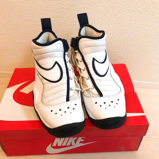 NIKE AIR SHAKE NDESTRUKTスニーカー