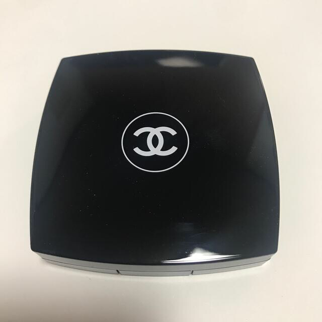 CHANEL(シャネル)のプードゥルルミエール コスメ/美容のベースメイク/化粧品(フェイスパウダー)の商品写真