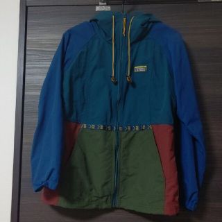 エルエルビーン(L.L.Bean)のL.L.Bean　マウンテンパーカー　Lサイズ(マウンテンパーカー)