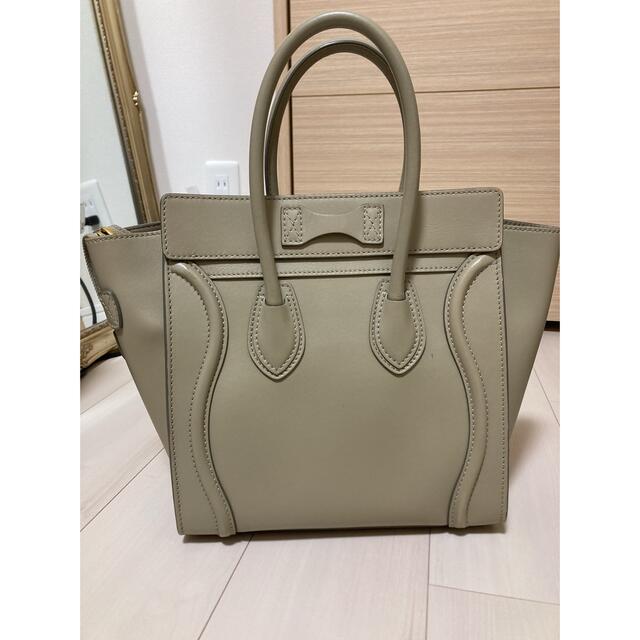 celine(セリーヌ)のセリーヌ  ラゲージ　マイクロ　ライトベージュ レディースのバッグ(ハンドバッグ)の商品写真