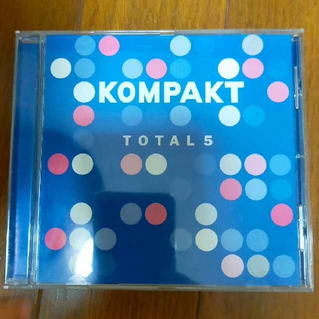 KOMPAKT TOTAL5 エンタメ/ホビーのCD(クラブ/ダンス)の商品写真