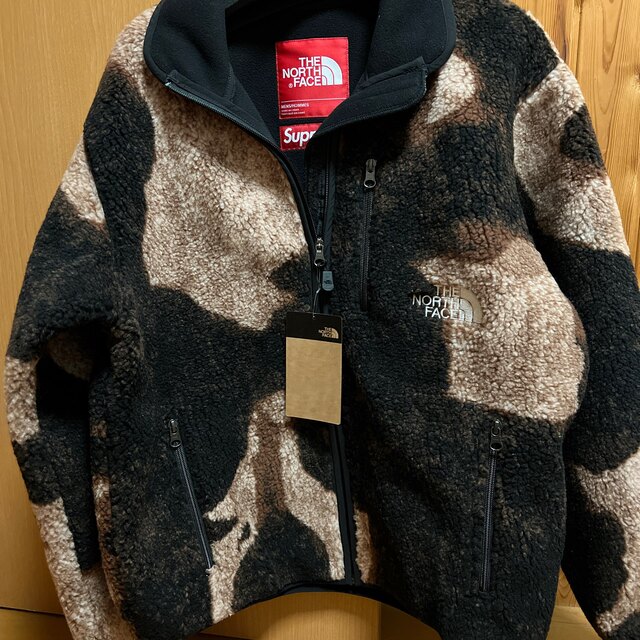 M Supreme North Face Fleece Jacket