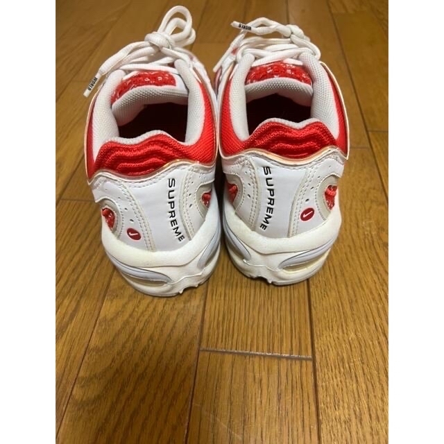 Supreme(シュプリーム)のSUPREME × NIKE AIR MAX TAILWIND 4 RED メンズの靴/シューズ(スニーカー)の商品写真