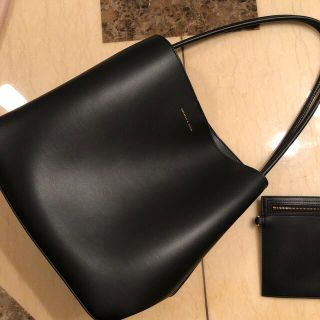 チャールズアンドキース(Charles and Keith)のCharles & Keith トートバッグ(トートバッグ)