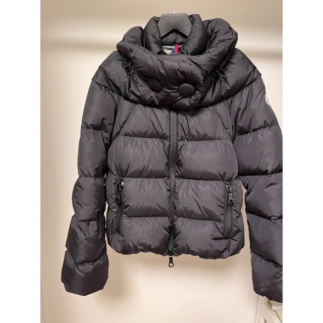 MONCLER(モンクレール)のモンクレール　MOREAUレディース レディースのジャケット/アウター(ダウンジャケット)の商品写真