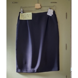 【大きめ女性服】スカート(ひざ丈スカート)