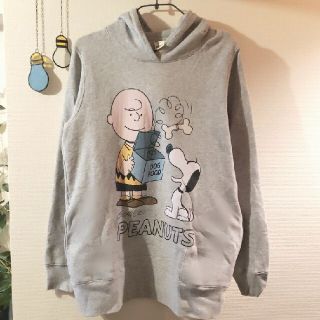 ユニクロ(UNIQLO)のchie様　ユニクロ　SNOOPYパーカー　グレー(パーカー)