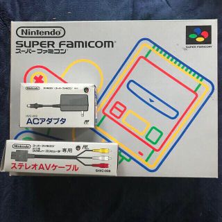 ニンテンドウ(任天堂)のNintendo  スーパーファミコン　本体　(家庭用ゲーム機本体)