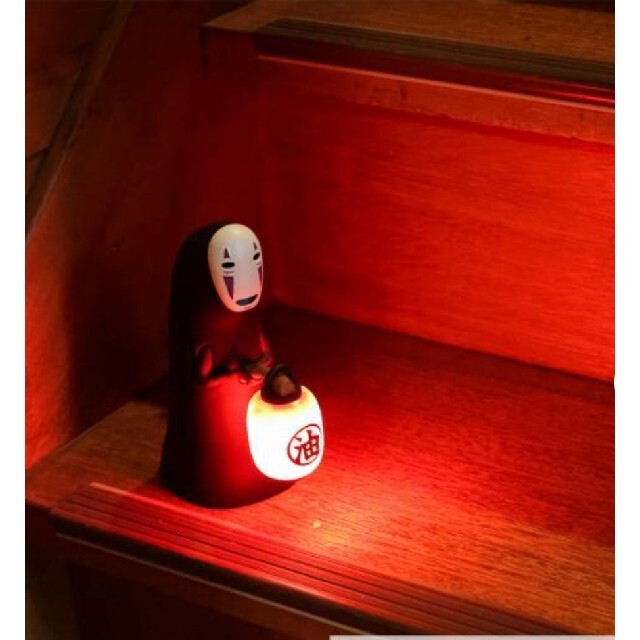 ジブリ(ジブリ)の千と千尋の神隠しカオナシ提灯センサーライト エンタメ/ホビーのおもちゃ/ぬいぐるみ(キャラクターグッズ)の商品写真