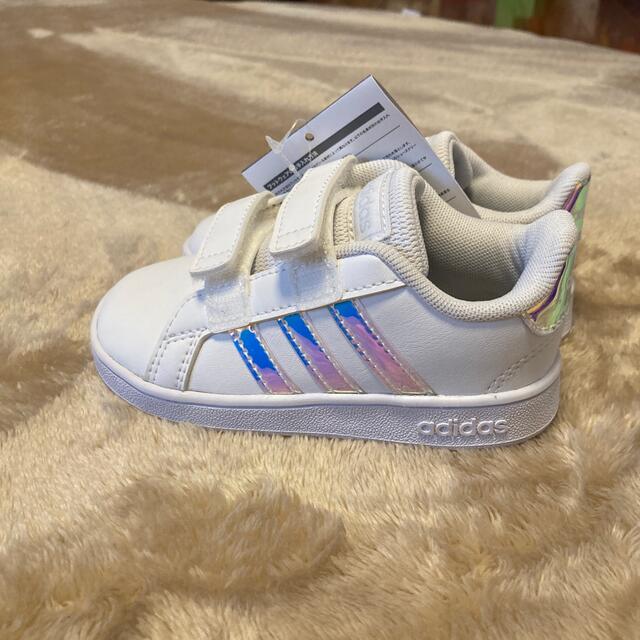 adidas(アディダス)のadidas グランドコート　白14cm キッズ/ベビー/マタニティのベビー靴/シューズ(~14cm)(スニーカー)の商品写真