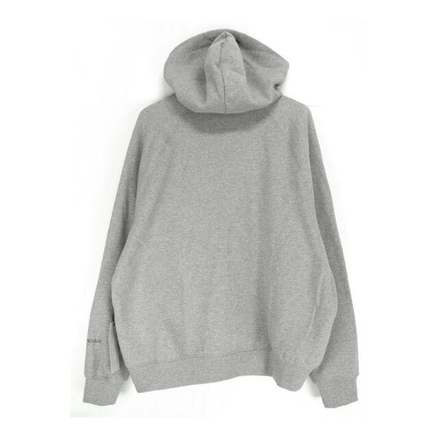 FEAR OF GOD(フィアオブゴッド)のエッセンシャルズESSENTIALS■21AWフロントリフロゴフーディパーカー メンズのトップス(パーカー)の商品写真