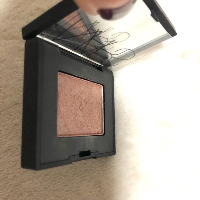 NARS シングルアイシャドー　5330 コスメ/美容のベースメイク/化粧品(アイシャドウ)の商品写真