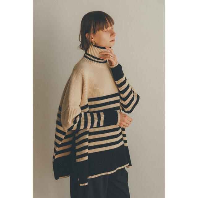 CLANE クラネ 即完売 TURTLE WIDE SLIT KNIT TOPS