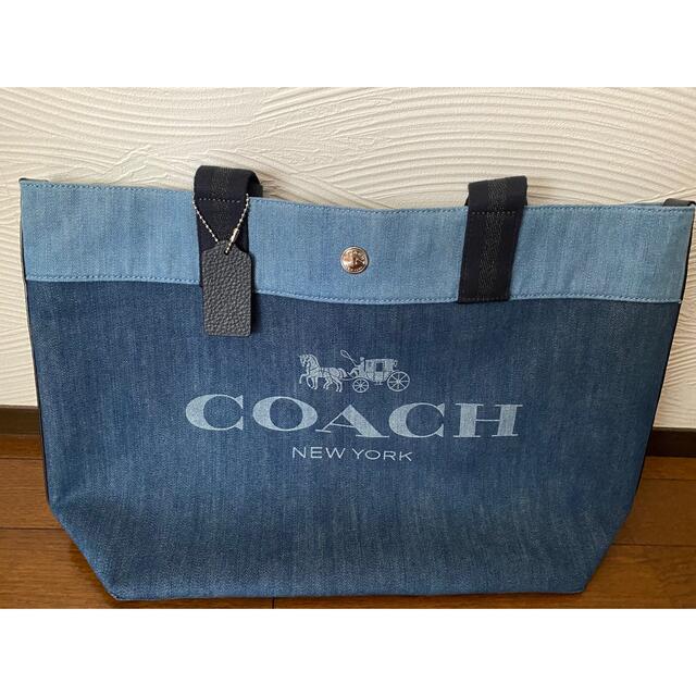 COACH(コーチ)の【謙拓ん様専用】COACH デニムトートバッグ(ツートーン) レディースのバッグ(トートバッグ)の商品写真