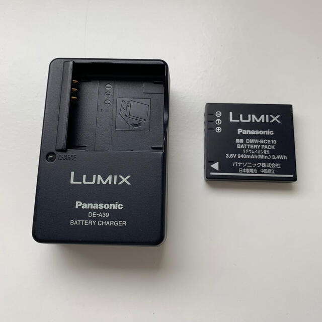 Panasonic(パナソニック)のパナソニック　LUMIX DE-A39A 充電器 DMW-BCE10 バッテリー スマホ/家電/カメラのスマートフォン/携帯電話(バッテリー/充電器)の商品写真