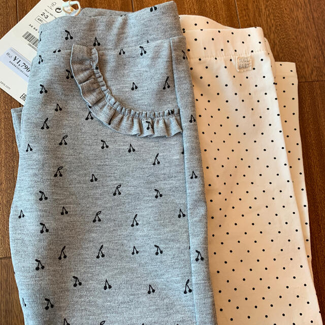 ZARA KIDS(ザラキッズ)のZarababy 新品　レギンス２着set 98cm 2-3歳 キッズ/ベビー/マタニティのキッズ服女の子用(90cm~)(パンツ/スパッツ)の商品写真