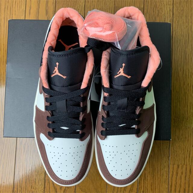 NIKE(ナイキ)のNike Air Jordan 1 Low Mocha Brown 25cm メンズの靴/シューズ(スニーカー)の商品写真