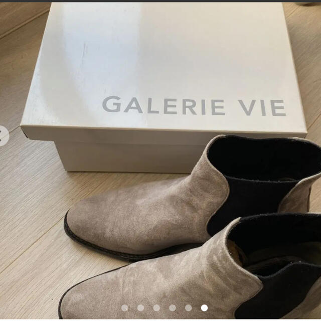 GALERIE VIEのスエードショートブーツ ほぼ新品 - ブーツ