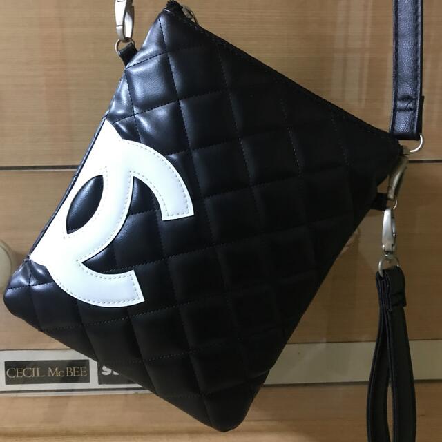 CHANEL(シャネル)のショルダーバック　ノベルティ品 メンズのバッグ(ショルダーバッグ)の商品写真