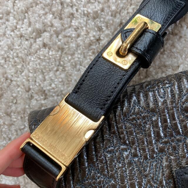 LOUIS VUITTON(ルイヴィトン)のルイヴィトン　モノグラムモタード　ポシェット レディースのバッグ(ショルダーバッグ)の商品写真