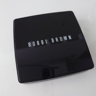 ボビイブラウン(BOBBI BROWN)の早い者勝ち！BOBBIBROWN　シアーフィニッシュ プレストパウダー 05(フェイスパウダー)