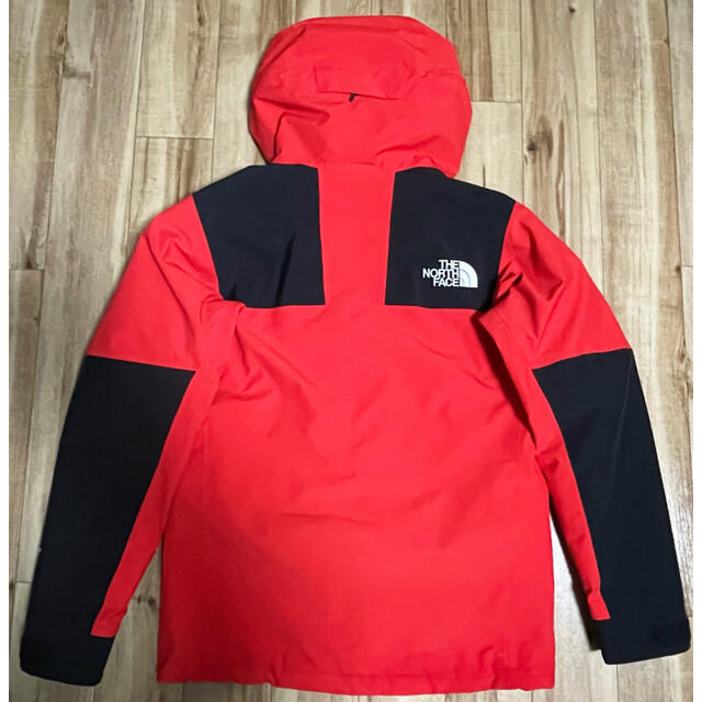 THE NORTH FACE(ザノースフェイス)のTheNorthFaceマウンテンジャケット赤　ノースフェイス メンズのジャケット/アウター(マウンテンパーカー)の商品写真