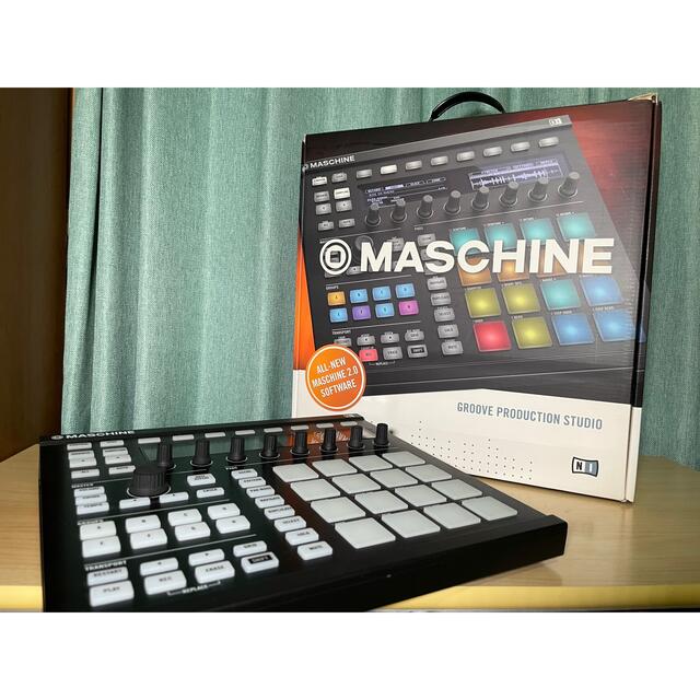  MASCHINE MK2 Black 楽器のDTM/DAW(オーディオインターフェイス)の商品写真