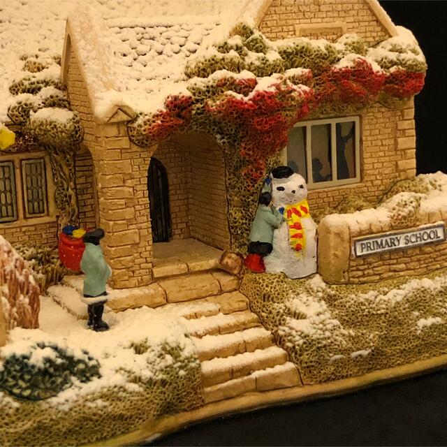 ☆ライトアップ！☆Lilliput Lane/放課後のクリスマス L3404 特販