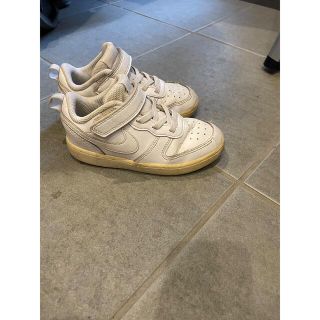 ナイキ(NIKE)のCHANEL5852様専用　　NIKEスニーカー　白　16cm(スニーカー)