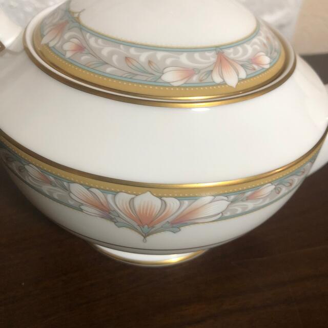 Noritake(ノリタケ)の美品ノリタケ Noritake シャーロット　ティーポット インテリア/住まい/日用品のキッチン/食器(食器)の商品写真