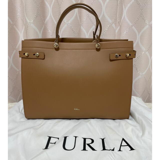 FURLA フルラ LADY M トートバッグ L